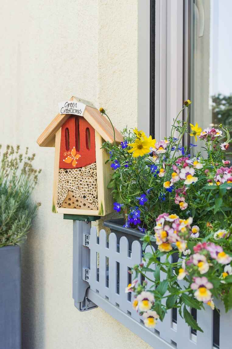 masu Blumenkastenhalterung ohne bohren mit Insektenhotel